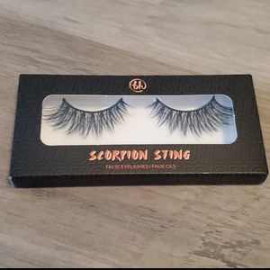 BH Cosmetics Poison Shock Scorpion Sting Lashes